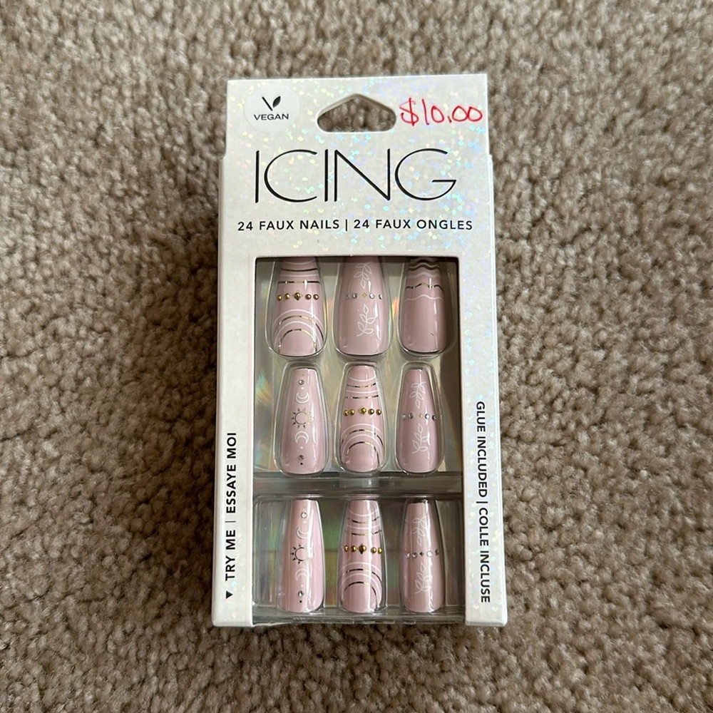 Cute nails in the brand icing